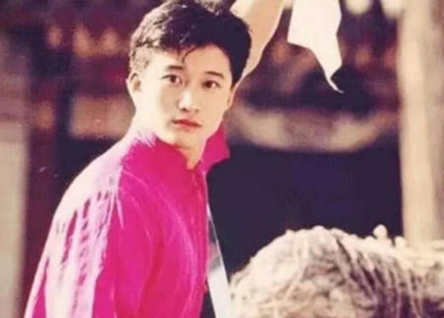 骗了我们整整49年!原来他就是吴京的父亲,难怪吴京能够大红大紫