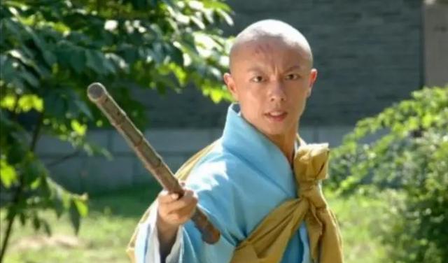 “八竿子打不着”的两人，竟然是夫妻？这4对冷门夫妻太让人意外