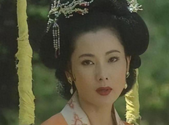 8位珠圆玉润的“中国式”美人，个个不瘦不柴，比白幼瘦耐看太多