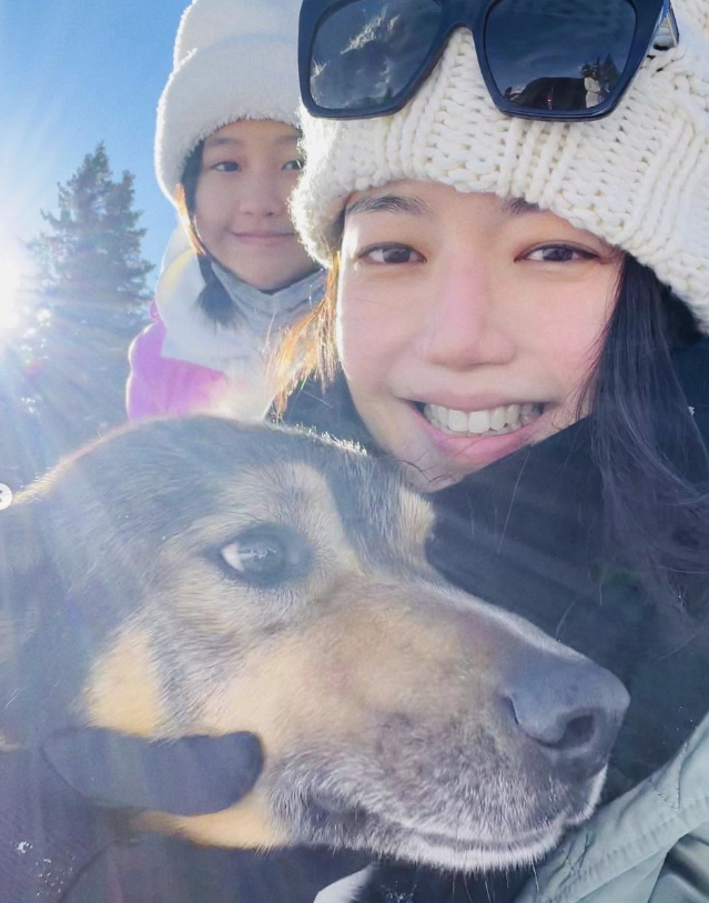 48岁“地表最强小三”,拿下百亿老头却说:我对钱没兴趣