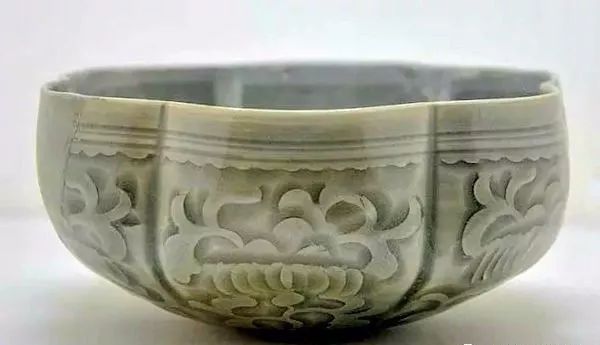 【资讯】 | 【藏界资讯】宋、元、明、清瓷器上的菊花纹饰