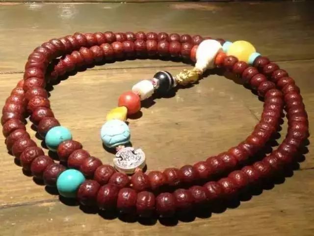 凤眼菩提|什么文玩的包浆,有凤眼这般治愈?