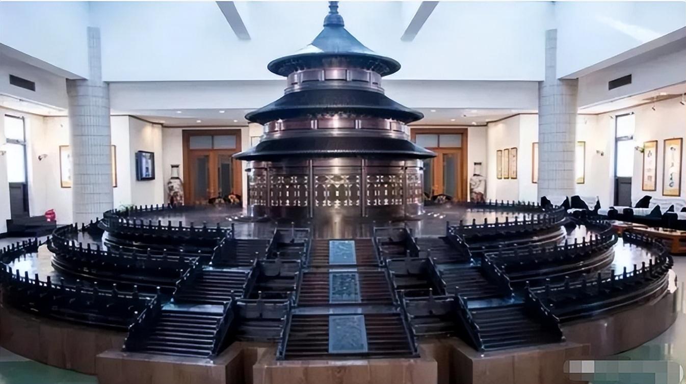 陈丽华|迟重瑞夫妻为大师举办追悼会，陈丽华悲痛哭泣，迟重瑞递纸搀扶满