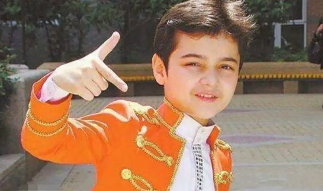 4位长残的童星,因肥胖被北影拒绝,头秃沦为路人,丑的千奇百怪