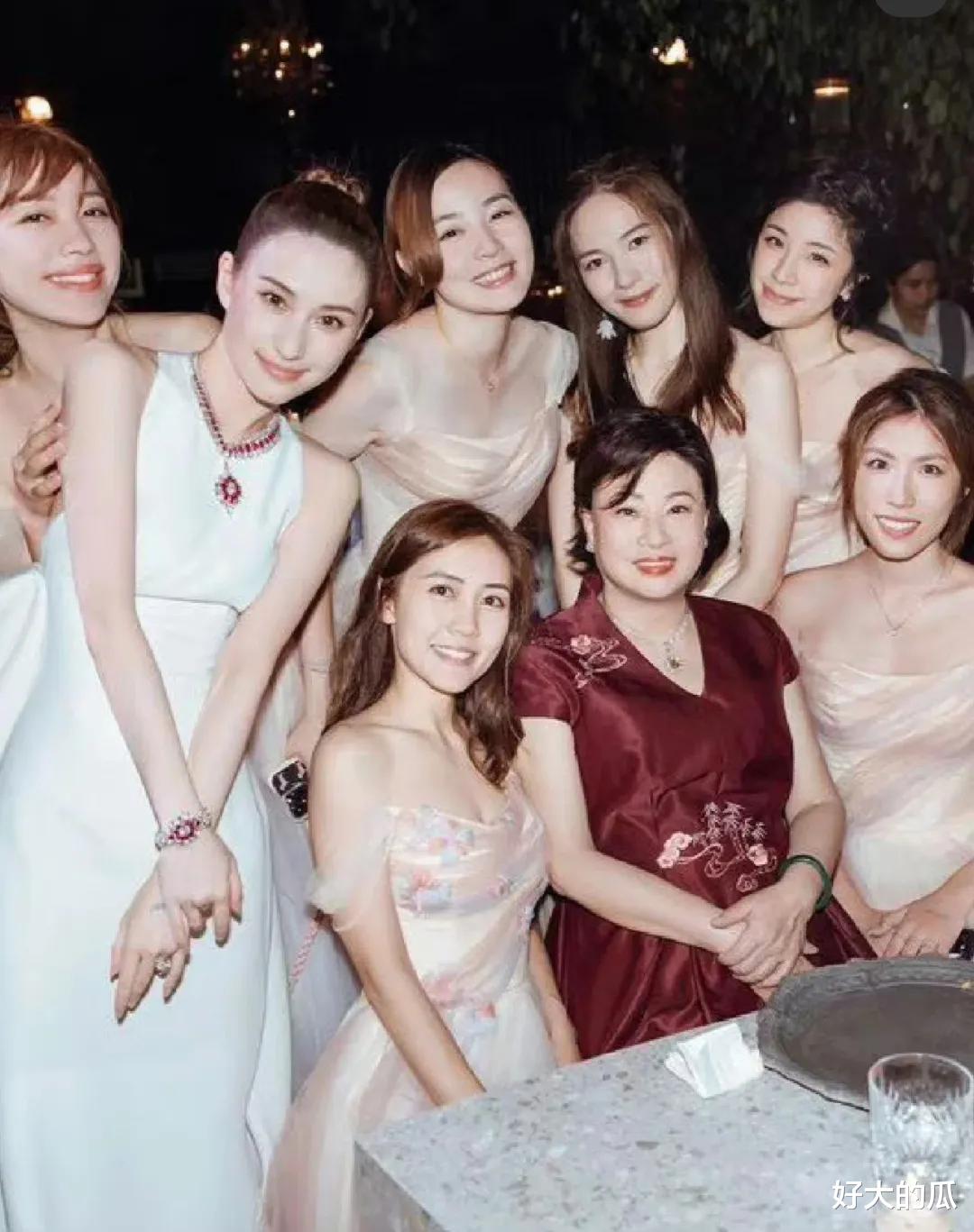 五月天|何超莲庆生被俩弟弟当团宠,用菠萝包当蛋糕,饮料只点可乐