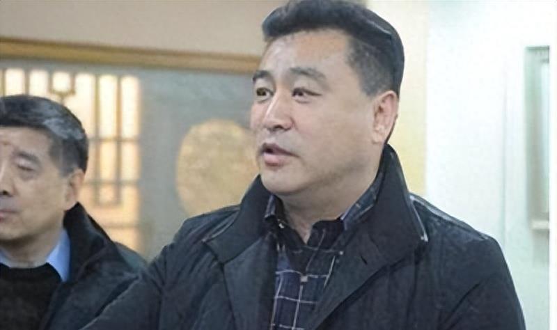 消失的7位央视主持人,鞠萍老态龙钟,而王小丫生病发福无人识别