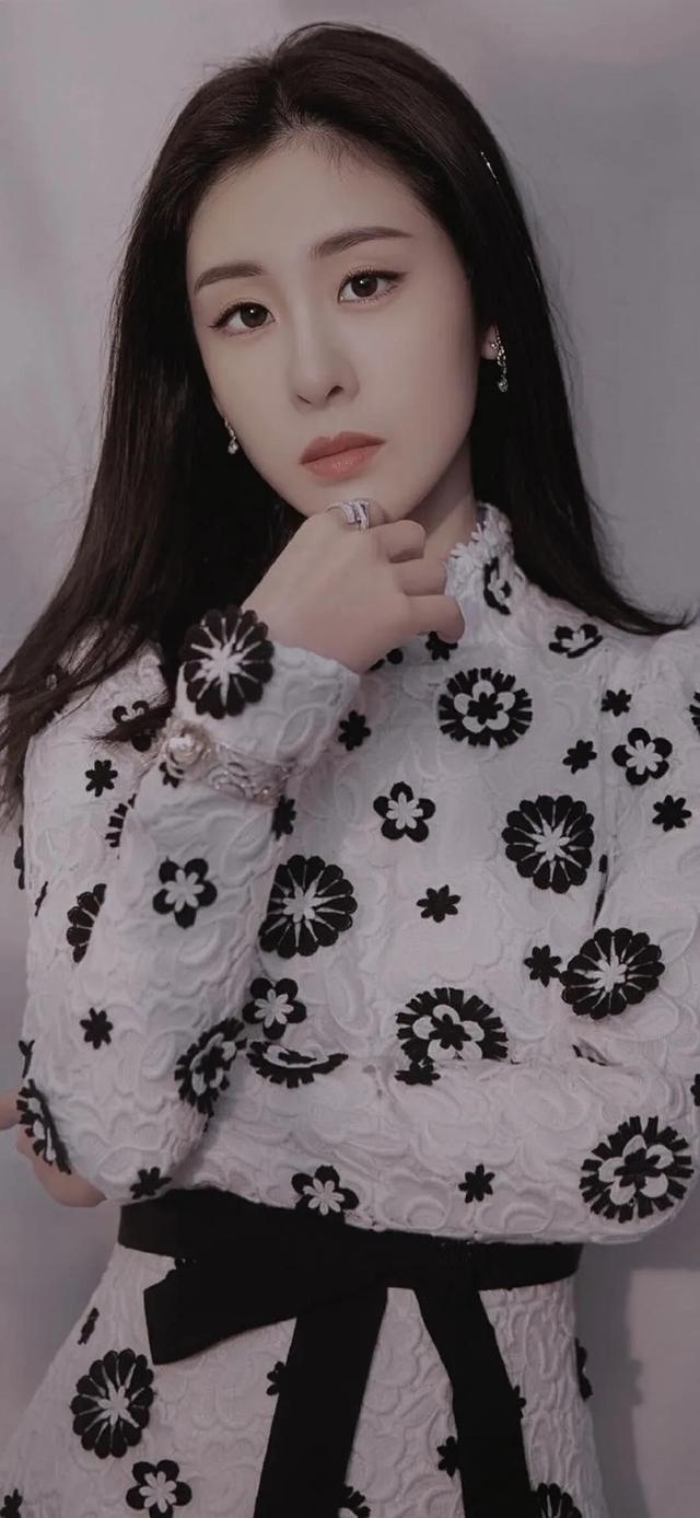 张碧晨|张碧晨,一张百灵鸟的歌喉