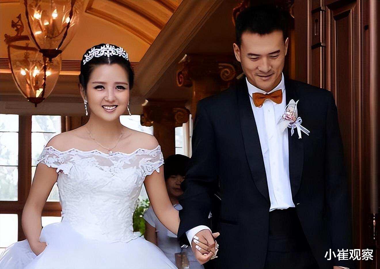 何洁|7位超女现状: 李宇春患\不死癌症\, 何洁卑微求工作, 叶一茜人生赢家