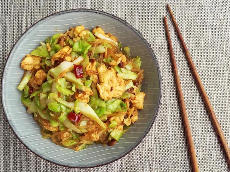 菠菜|这4种菜含叶酸高,补血强免疫,50岁后使劲吃,腿脚有劲精神头足