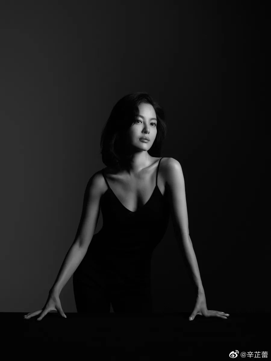 美成“内娱宋慧乔”,却爱上塌房男:姐糊涂啊!