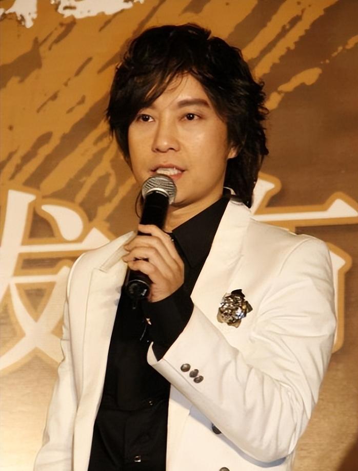 从一线顶流到无人问津，钟汉良为啥不火了呢？