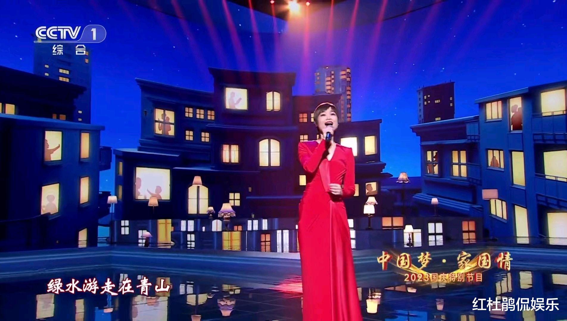 国庆晚会VS中秋晚会，同样央视打造，为啥观众口碑差别如此之大？