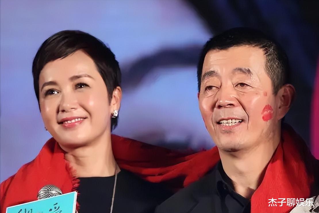 专挑年纪小的下手？这一次，57岁蒋雯丽“底裤”都被扒光了