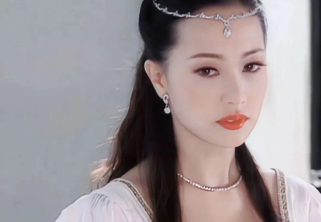 舒淇第一次表情失控,是因为她“嘶哈”地把屁股怼到前辈脸上