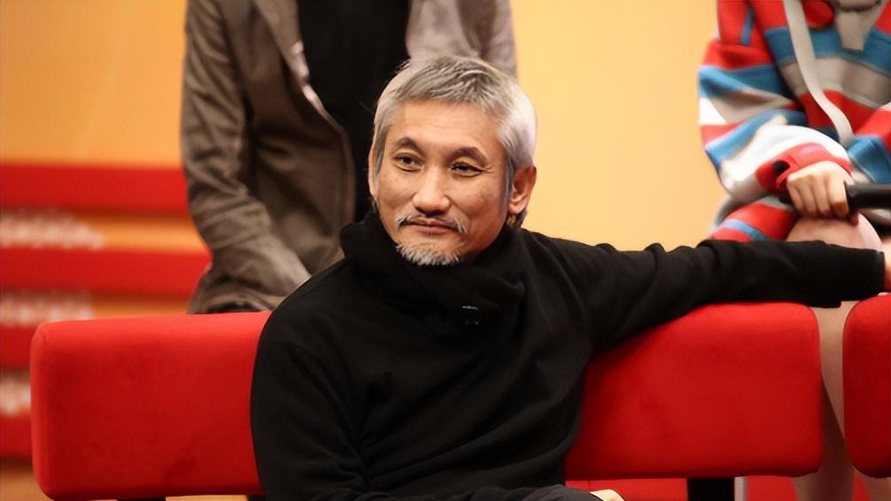 有种“整容”叫徐克离婚，妻子施南生变化不大，他却像换了个人