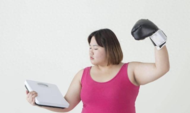 减肥不能碰“瓜子”？坦白说：不想腰上长肉，4种主食趁早要忌口