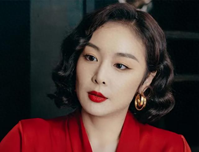 “一夜爆红”到“打回原形”,高叶只用半年,终是步了张小斐后尘