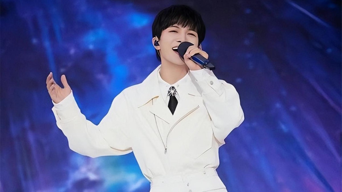 湾区这一夜，内娱掉在地上的脸，被周深“捡”了起来