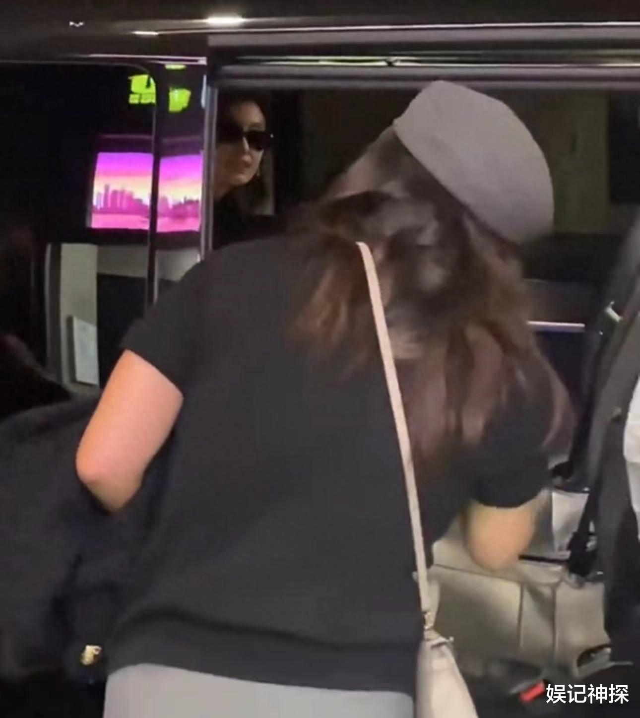 Lisa疯马秀风波升级！杨颖张嘉倪看演出遭炮轰无脑，徐娇的发声一针见血