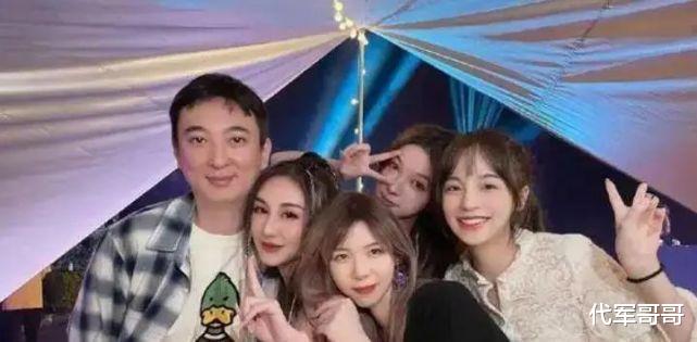 王思聪|王思聪殴打路人被通报,或将被行政拘留,曾在韩国街头殴打女人