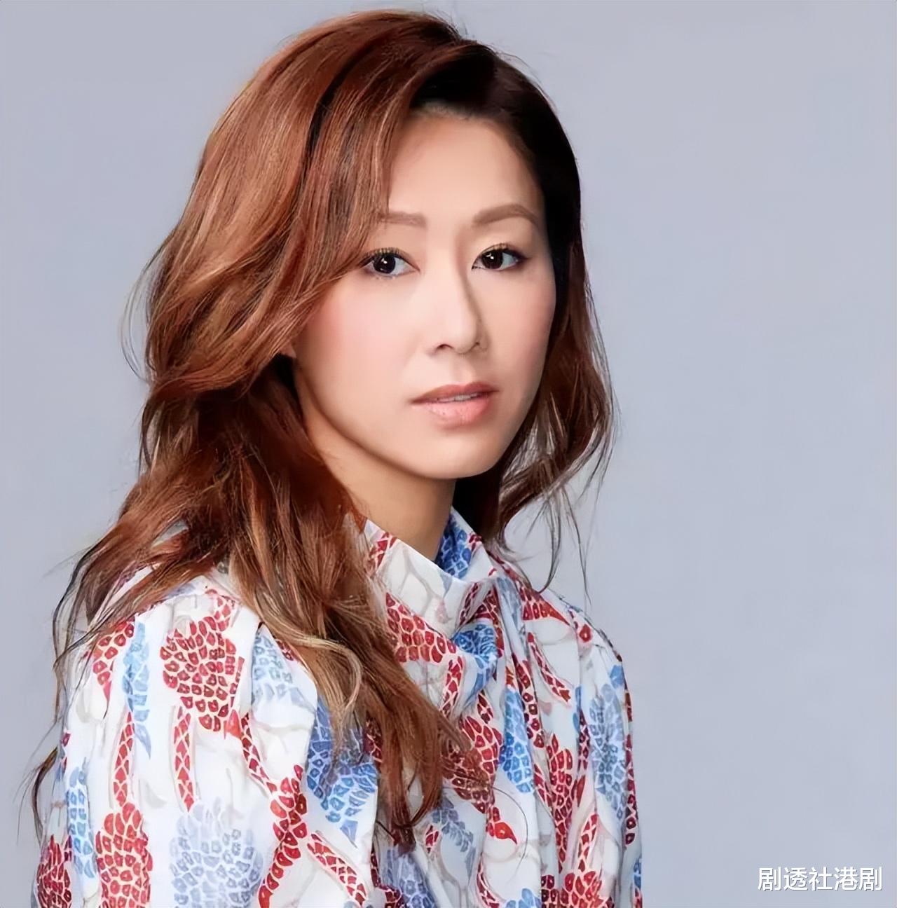胡定欣|TVB视后晒父母年轻照，网友：父亲长得像林峯