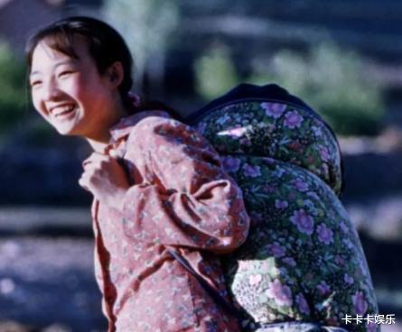 “谋女郎”魏敏芝：一夜爆红后被张艺谋劝退娱乐圈，现在过得怎样