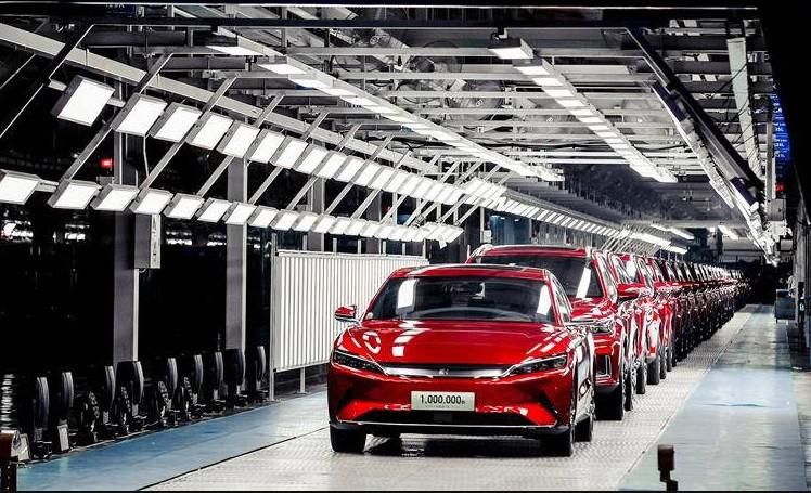 比亚迪|人红是非多,比亚迪招聘985、211学生,成学历歧视了?