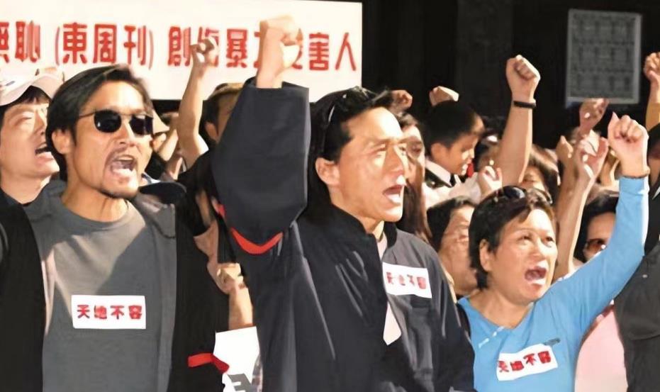 刘嘉玲闺蜜刚亲完梁朝伟,又被爆出轨25岁明星 刘嘉玲:除非我死!