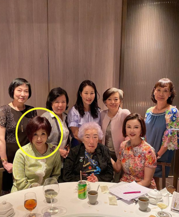 71岁陈琪琪出席家族晚宴 穿荷叶边衣服踩恨天高,嫩过名媛何超琼隐情