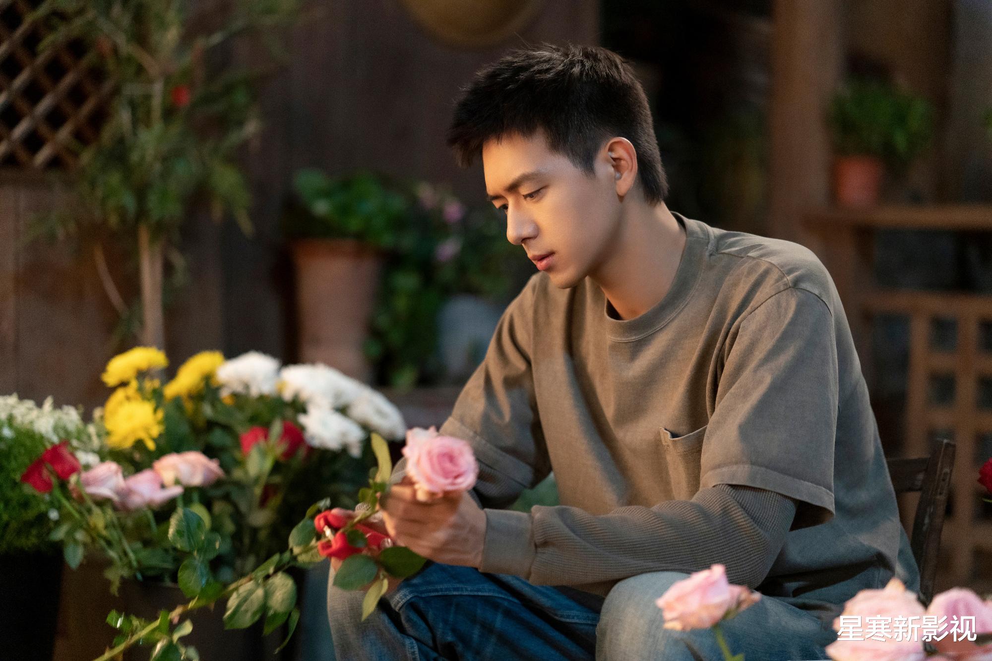 李现|李现《春色寄情人》即将开拍，周雨彤成新女主，两位配角实力强！