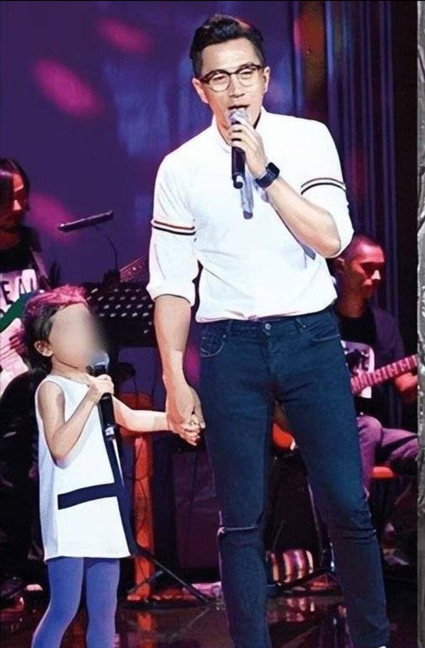 刘丹呼吁杨幂刘恺威复婚,小糯米可能患了抑郁症,偷偷大哭想妈妈