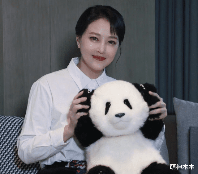 周海媚被曝在抢救！网友怒斥媒体添乱：有生命体征，全力抢救中