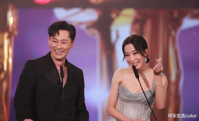林峯杨怡佘诗曼合体!三人“争风呷醋”,峯少花弗比心,最爱另有其人?