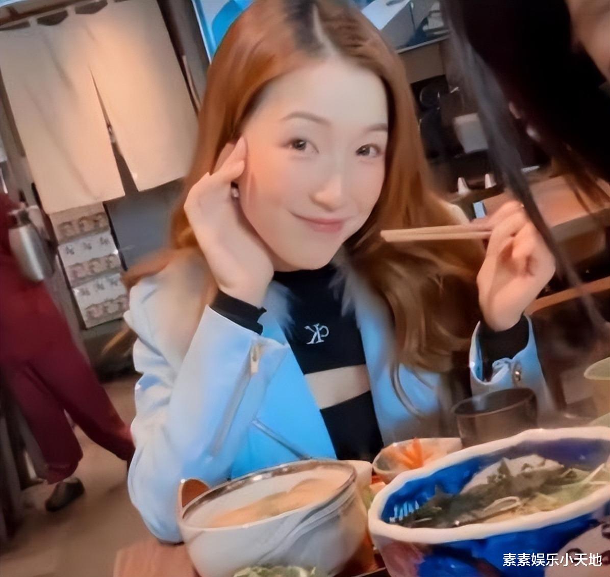 郭嘉文|郭嘉文和李泽楷疑似新动态：女方晒鲜花牵手照，在豪宅阳台上喝酒