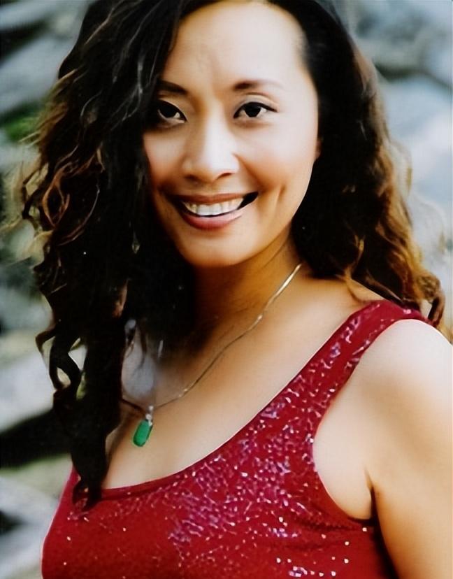 春晚|她曾5上春晚，有一生理缺陷却因此成名，丈夫去世后无奈淡出舞台