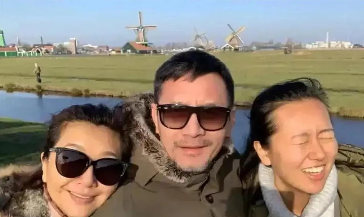 高曙光留不住婚姻,靳东拿不下女儿,偏偏田小洁可以让江珊死心塌地