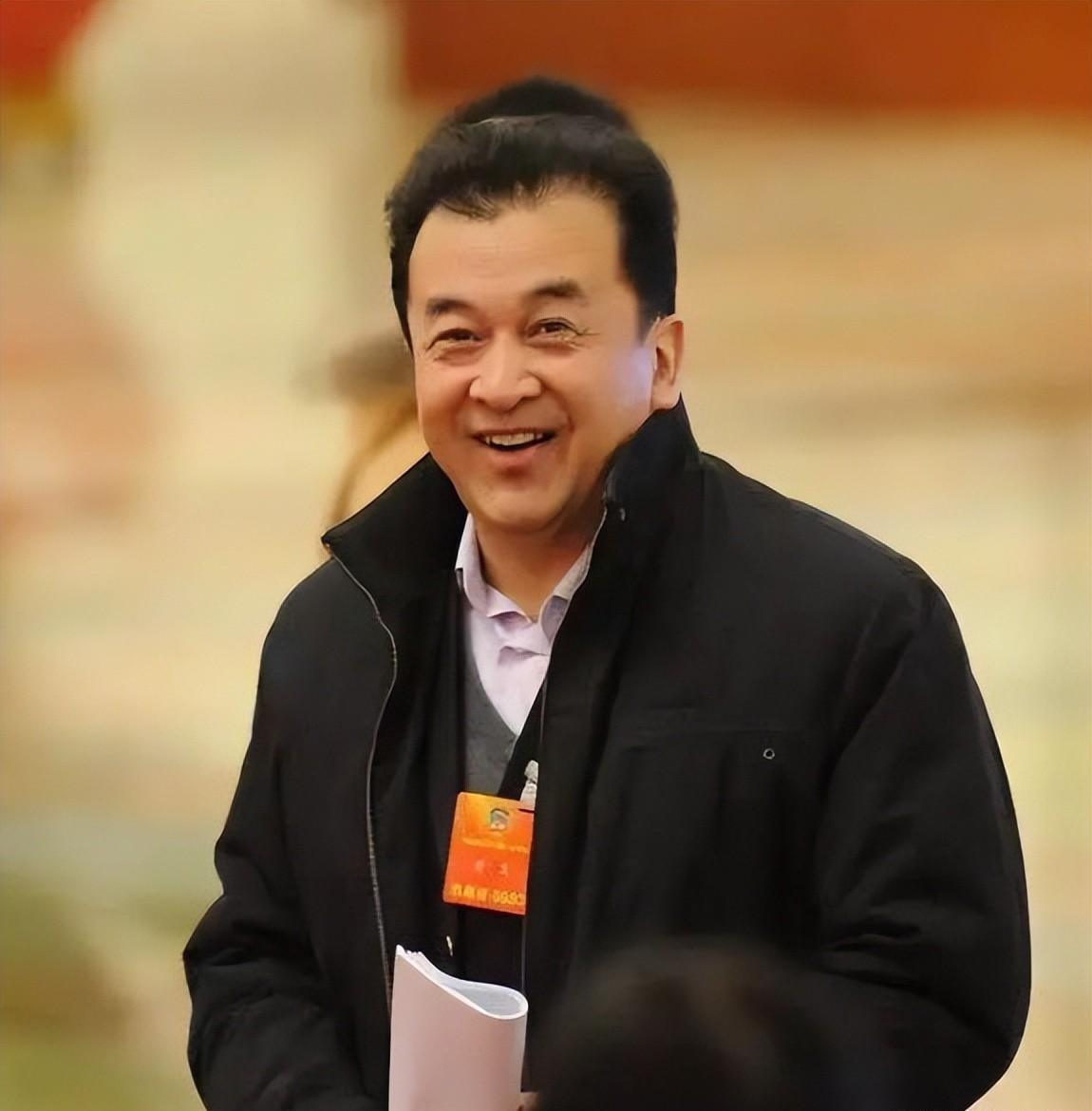 黄宏不再隐瞒,大方揭露被“免职”的真实原因,人事只是个幌子