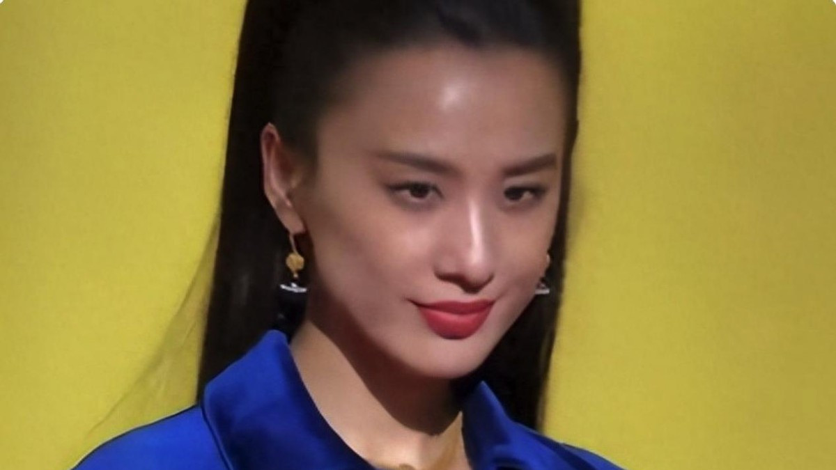 时尚红毯成“照妖镜”，黄圣依显老，杨紫太普通，赵丽颖赢麻了