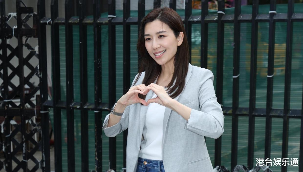 TVB花旦黄智雯：结婚不会摆婚宴，将慎重考虑未来