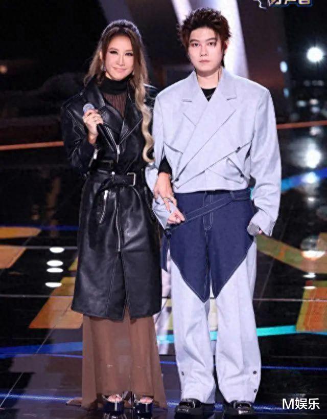 李玟|有钱就能为所欲为？《中国好声音》开始反击，捂嘴封号果真强大！