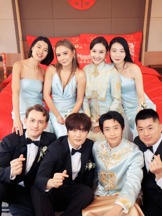 魏晨|37岁魏晨晒娇妻孕照喜当爹！夫妻同框幸福美满，相恋8年修成正果