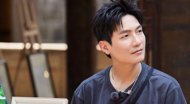 来活了兄弟|《来活了兄弟》不愧是宝藏综艺,男嘉宾太能整活,导演都自带笑点