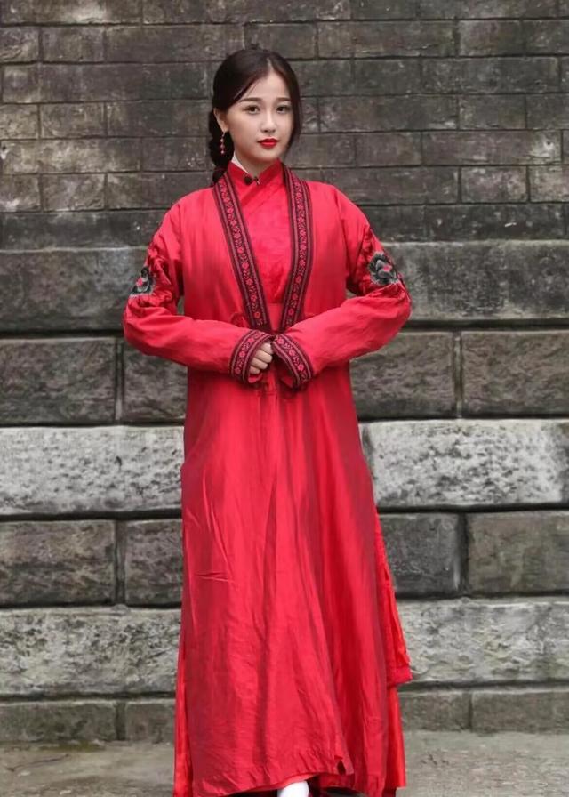 虞书欣 虞书欣够自信，图不P就放出来，网友：治好了我的“容貌焦虑”！