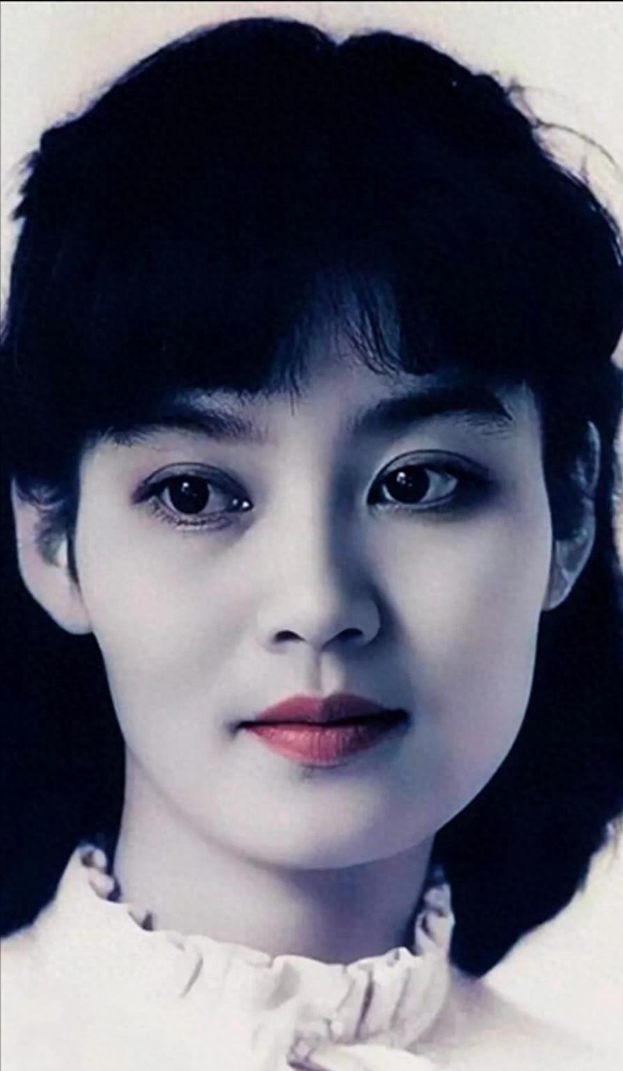 导演杨延晋:风流半生因潘虹离婚,再婚娶才女玄小佛,现在怎样了