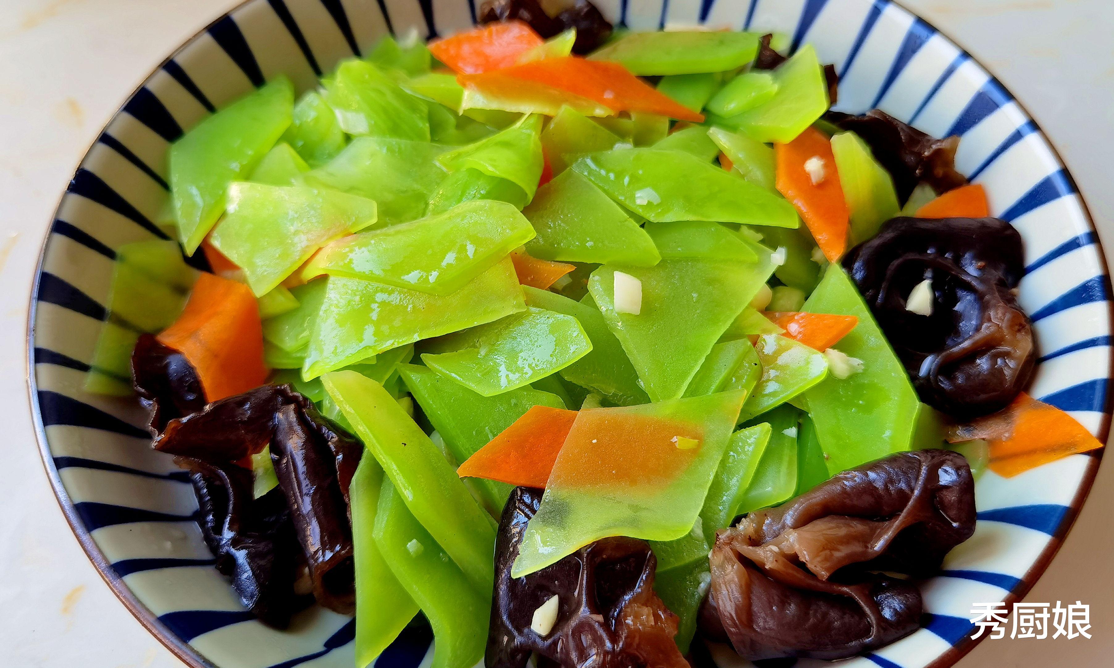 中老年人睡眠差，多吃3样“天然助眠菜”，安神助眠，一觉到天亮