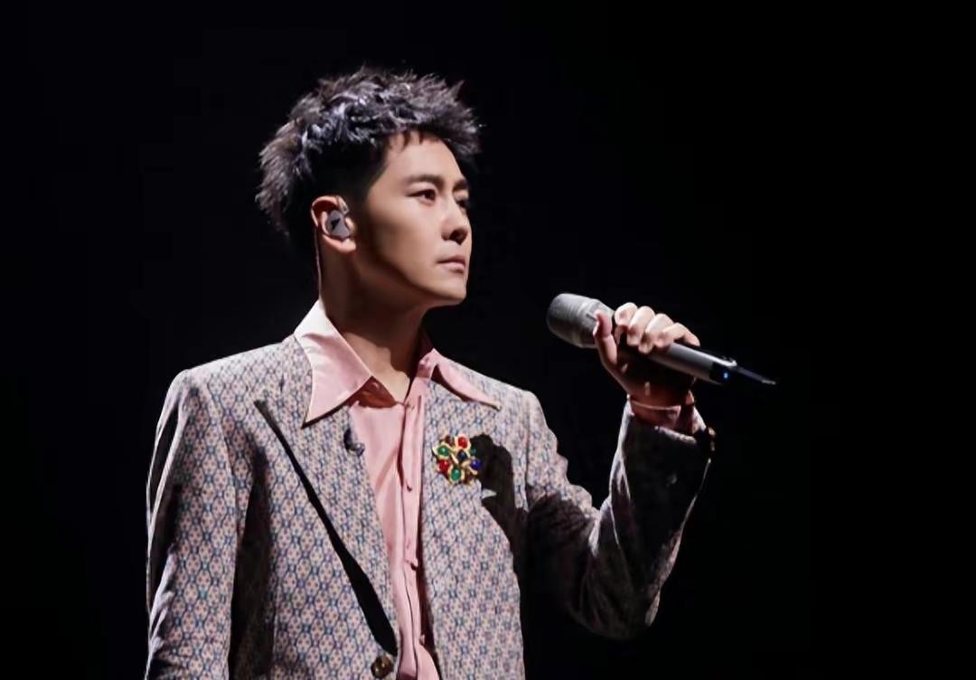 陈楚生是总冠军，林志颖是总成绩冠军，那么谁是真正的C位