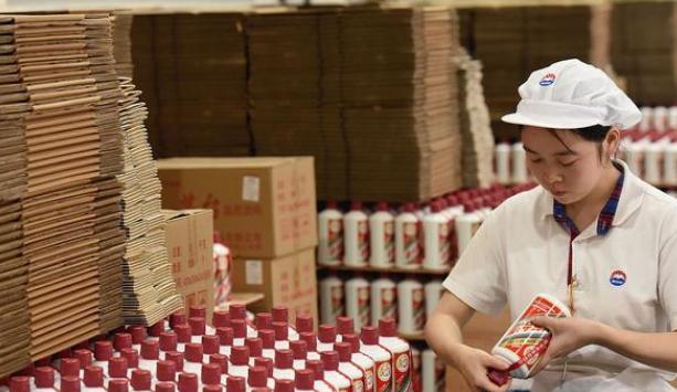 穿衣搭配|又一世界500强国企招聘190人，六险二金、年薪13万，大专生也可报