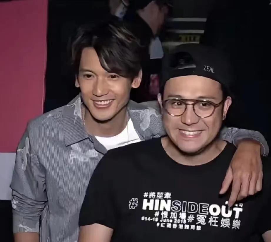 张致恒喜提四胎女儿,一边喊穷一边生,曾放下身段路边发传单谋生