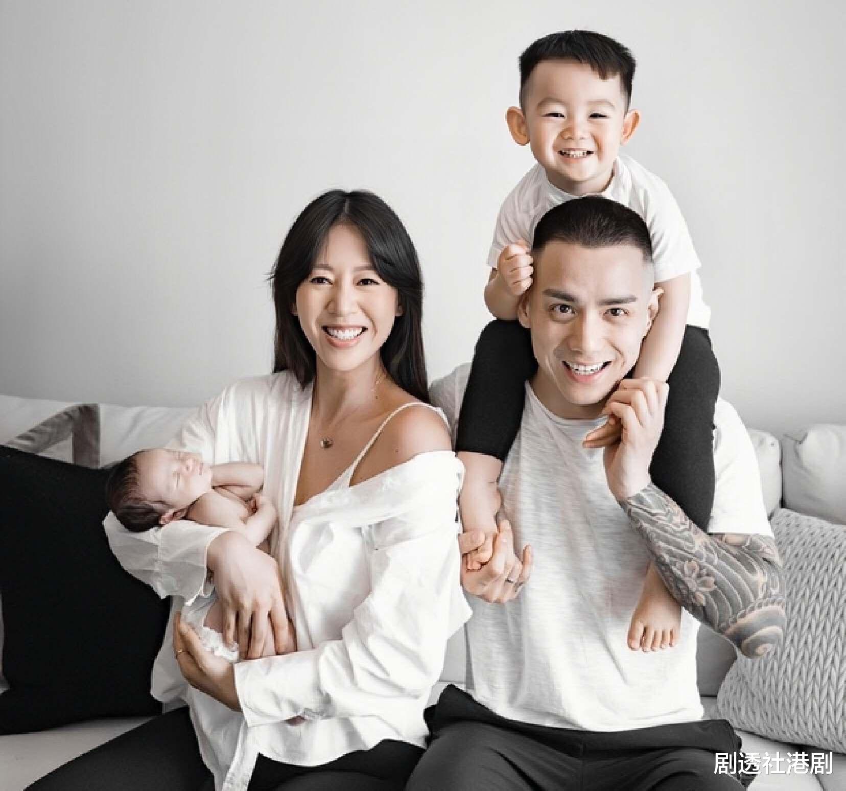 香港知名女星庆祝结婚4周年,再婚嫁小8岁帅哥,俩儿子颜值高