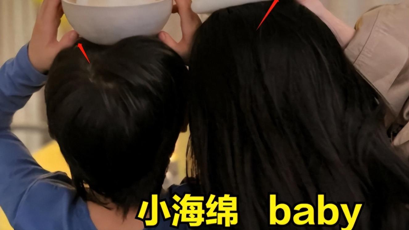 Baby首晒母子合照！小海绵疑无人照料长发及肩，黄晓明发文引争议